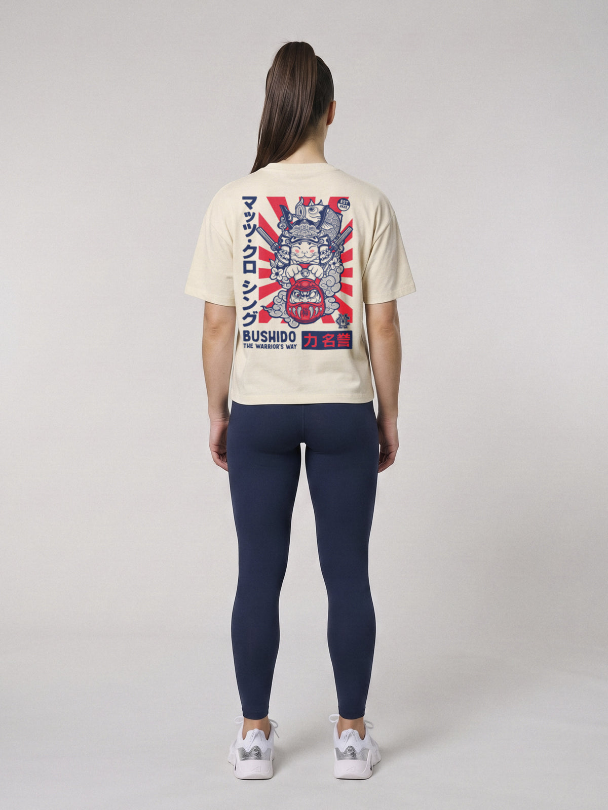 Bushido - The Warrior´s Way - Boxy Fit · Natural · modelo chica · espalda