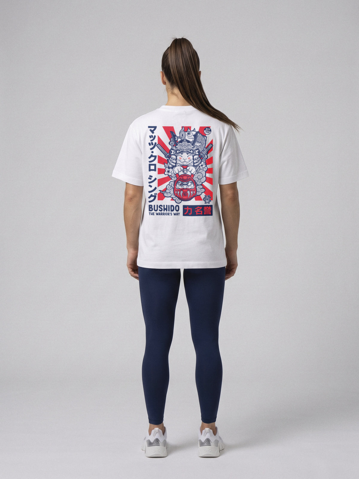 Bushido - The Warrior´s Way - Oversize · Blanco · modelo chica · espalda