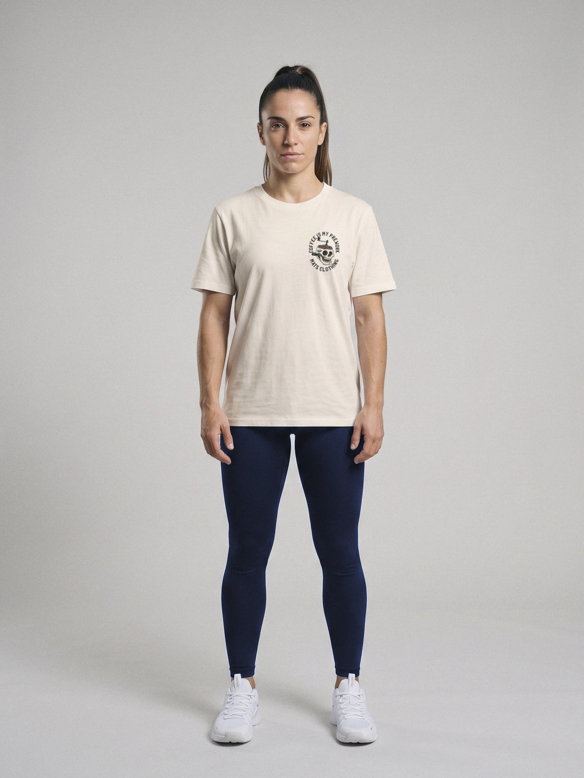 Coffee Is My Prework - Regular Fit · Natural · modelo chica · frente