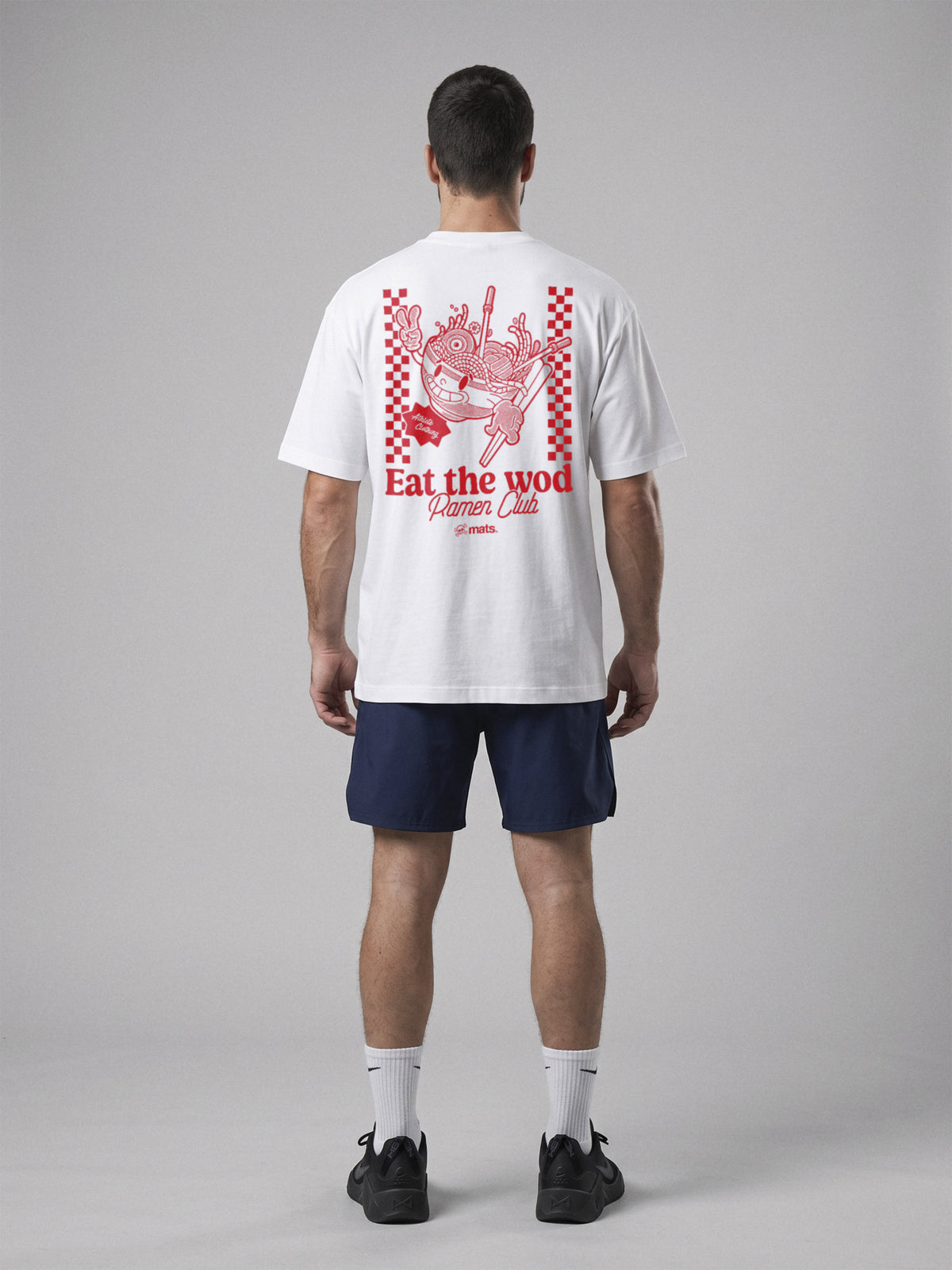 Iron Ramen Club - Oversize · Blanco · modelo chico · espalda