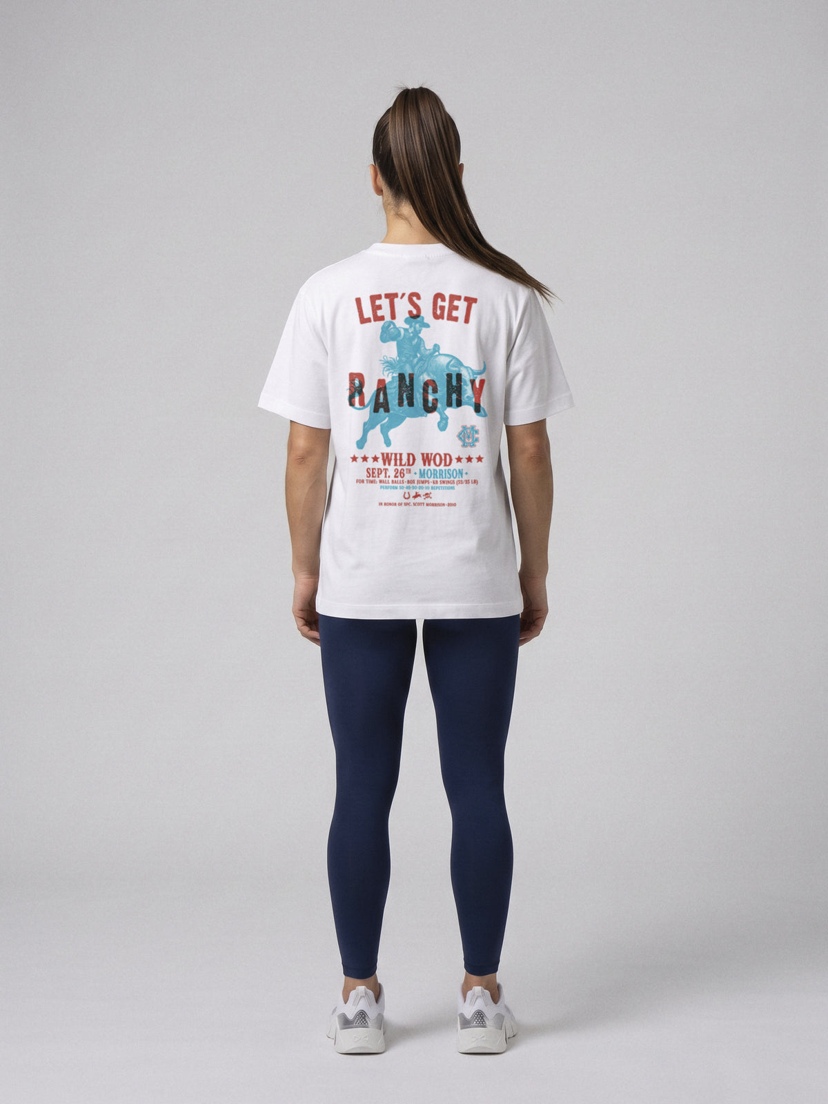 Let´s Get Ranchy - Oversize · Blanco · modelo chica · espalda