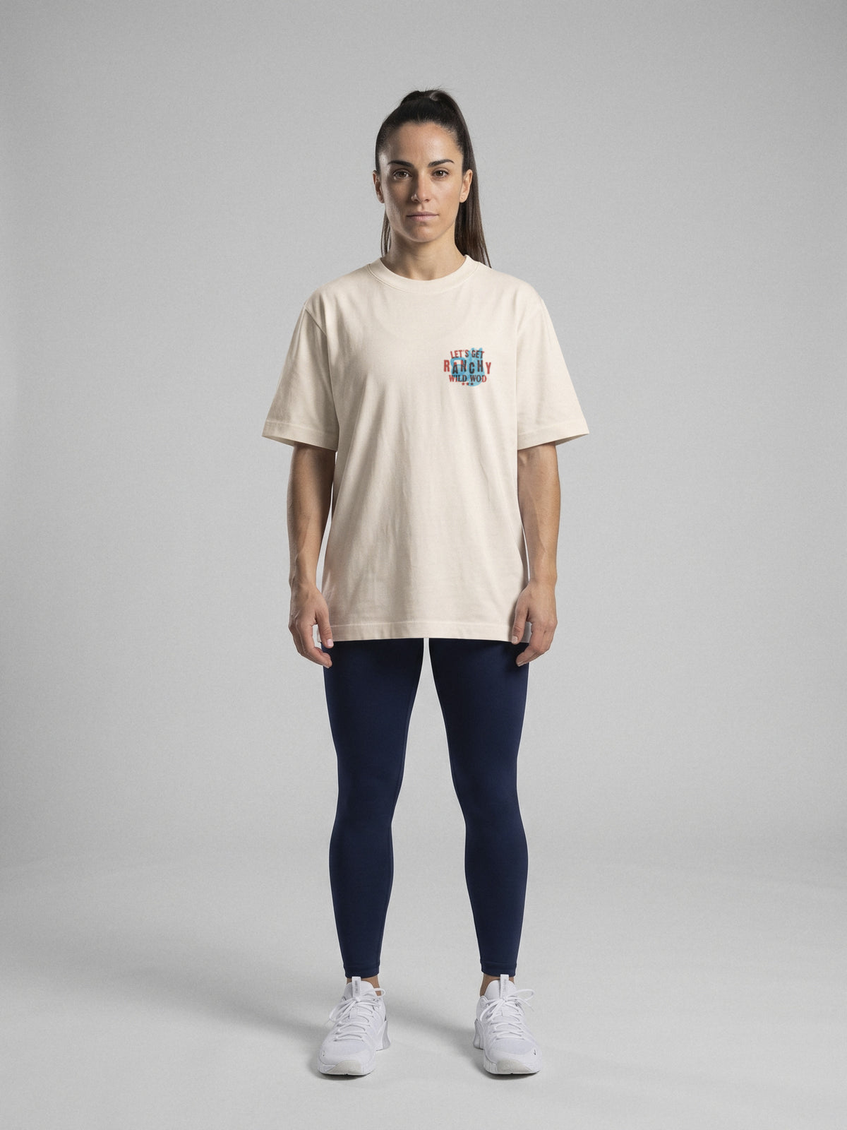 Let´s Get Ranchy - Oversize · Natural · modelo chica · frente