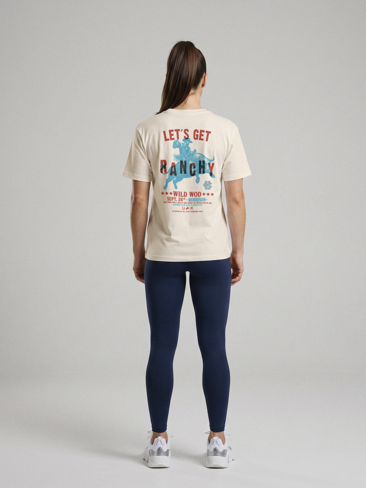 Let´s Get Ranchy - Regular Fit · Natural · modelo chica · espalda