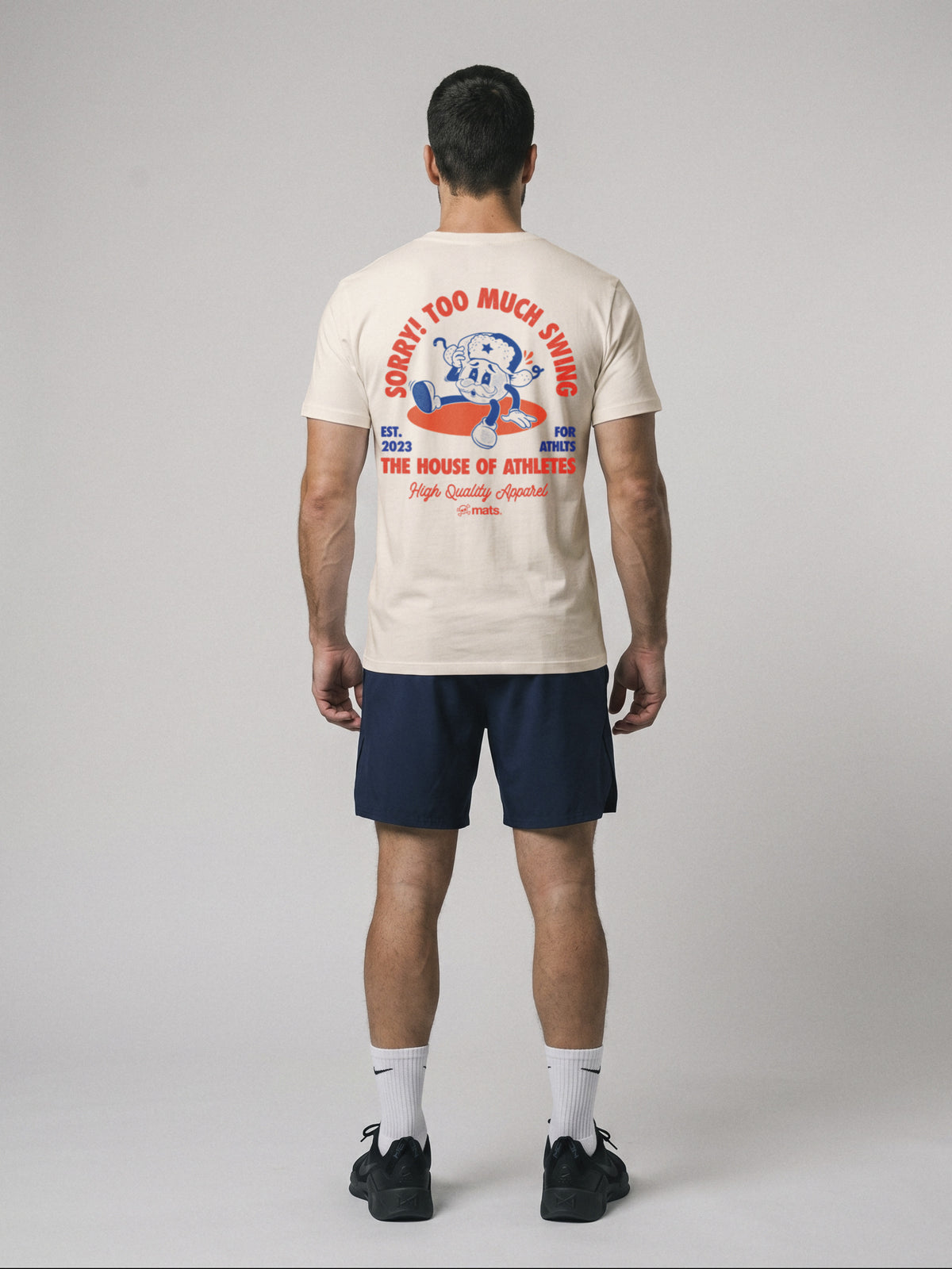 Too Much Swing - Regular Fit · Natural · modelo chico · espalda