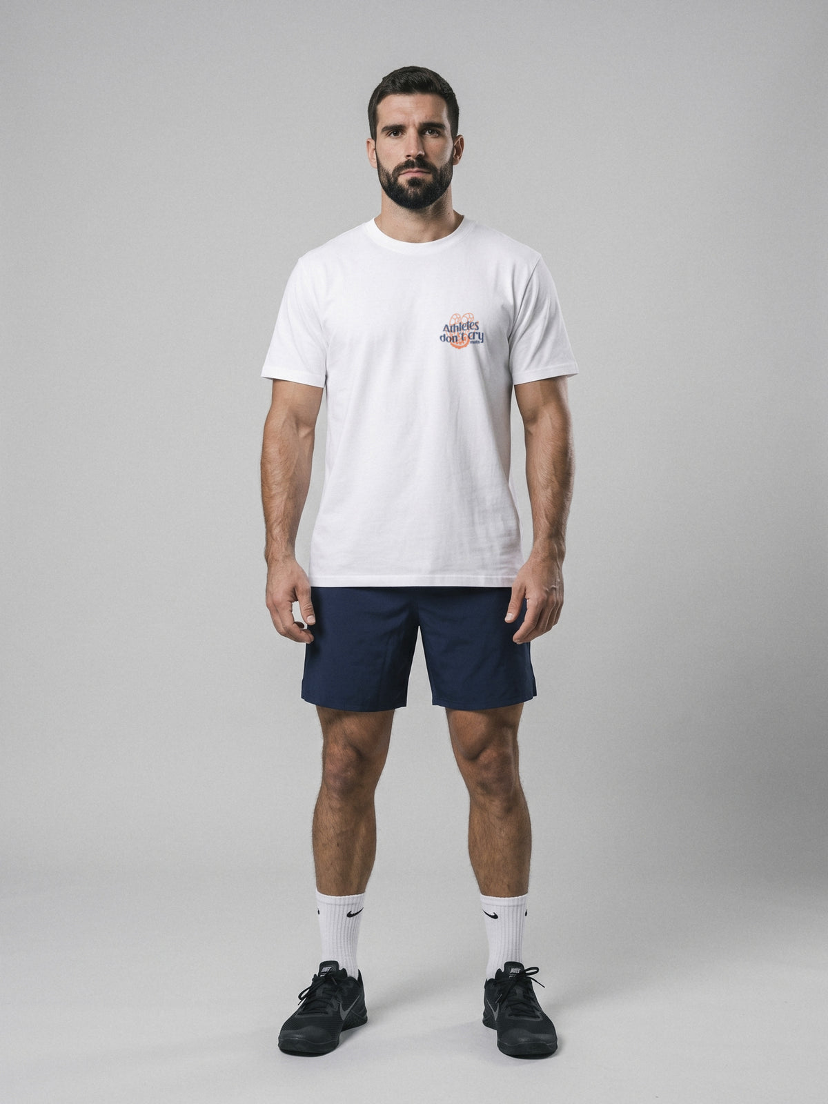 Wellcome To Hell - Regular Fit · Blanco · modelo chico · frente